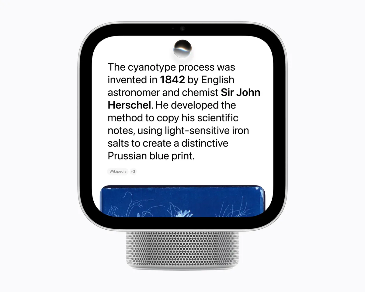 Apple HomeView showing a Siri AI answer about the cyanotype process, with a blue cyanotype print below the text